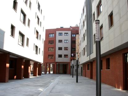 BARAKALDO – Hilario Agapito,11 (Retuerto)